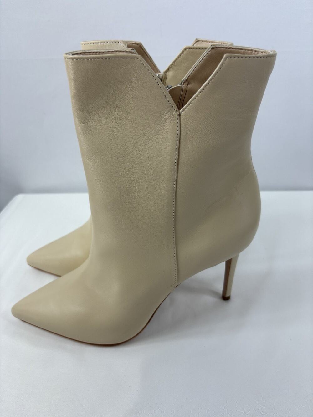 NIB Schutz Betsey Ankle Boot Eggshell Cream Leather Deluxe Nappa 9.5 B Stiletto